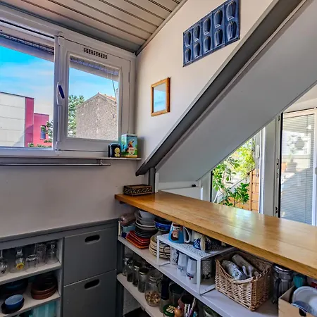 Apartamento Aux Portes De Paris, Charme Avec Balcon Sous Les Combles