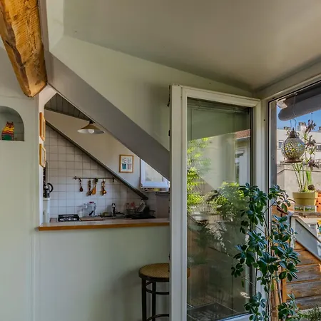 Apartamento Aux Portes De Paris, Charme Avec Balcon Sous Les Combles *