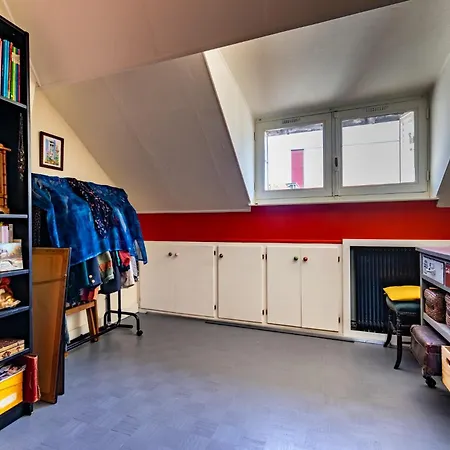 Apartamento Aux Portes De Paris, Charme Avec Balcon Sous Les Combles Montreuil (Seine-Saint-Denis)